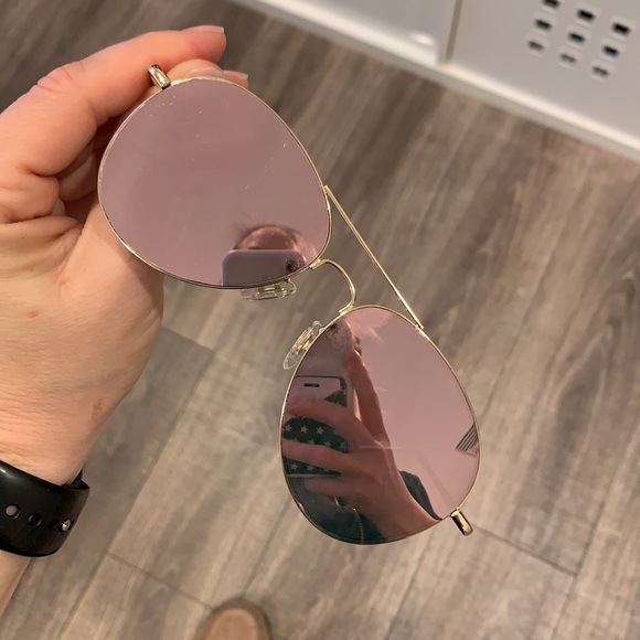 Sojo Classic Aviator Sunglasses - Picture 5 of 5